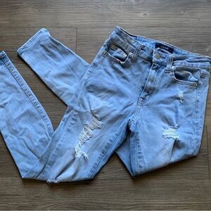 Aero High Rise Jegging